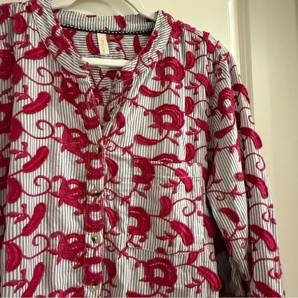 Pilcro-Anthropologie Whitney Trapeze Button Down Embroidered Shirt - Picture 4 of 12